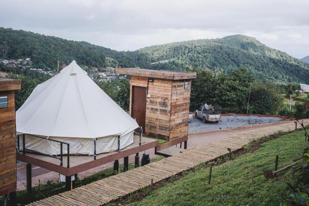 The Doi Moncham Hotel Chiang Mai Exterior photo